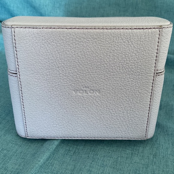 The Volon Leather Chain-Linked Shoulder Bag - Picture 4 of 5